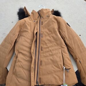 Nwt Women's  Obermyer Tan Jacket with Fur Trim